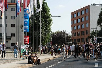 Tolerade  Technoparade gegen den Rechtsruck in Dresden