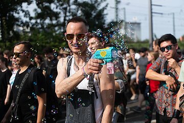 Tolerade  Technoparade gegen den Rechtsruck in Dresden