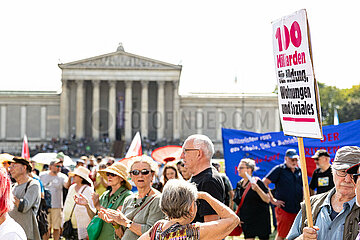 Protest zum Antikriegstag in München