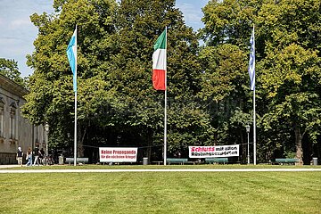 Protest zum Antikriegstag in München