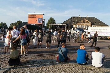 Dresden: Erste Reaktionen zu den Landtagswahlen im Osten