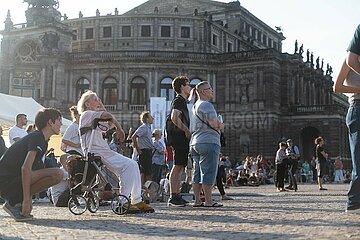 Dresden: Erste Reaktionen zu den Landtagswahlen im Osten