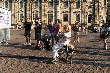 Dresden: Erste Reaktionen zu den Landtagswahlen im Osten