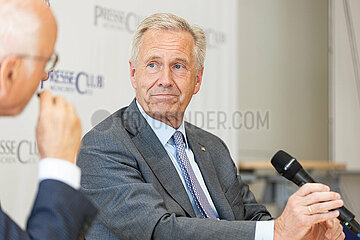 Altbundespräsident Christian Wulff im Presseclub München