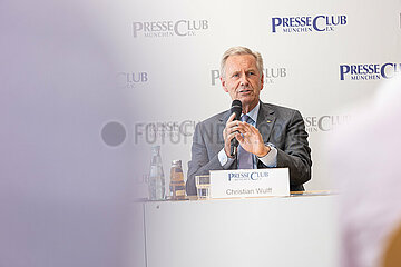 Altbundespräsident Christian Wulff im Presseclub München