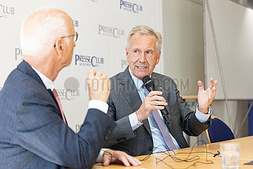 Altbundespräsident Christian Wulff im Presseclub München