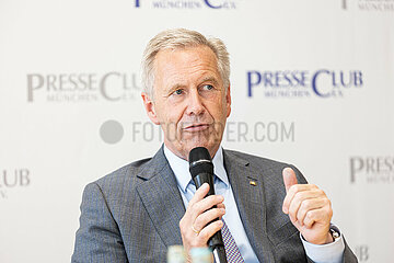 Altbundespräsident Christian Wulff im Presseclub München