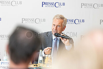 Altbundespräsident Christian Wulff im Presseclub München