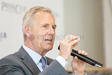 Altbundespräsident Christian Wulff im Presseclub München
