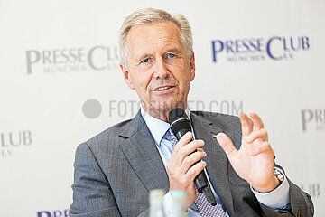 Altbundespräsident Christian Wulff im Presseclub München