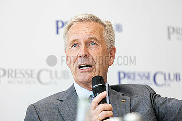 Altbundespräsident Christian Wulff im Presseclub München