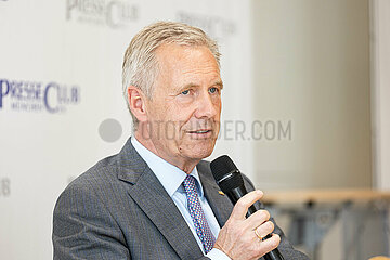 Altbundespräsident Christian Wulff im Presseclub München