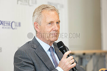Altbundespräsident Christian Wulff im Presseclub München