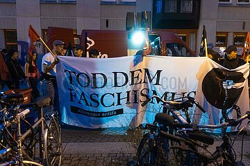 Antifaschistische Demo am Wahlabend in Dresden