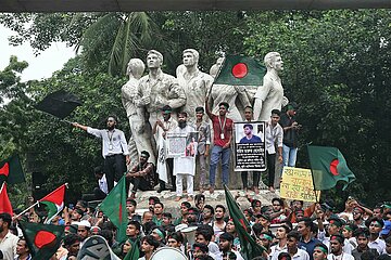 Shahidi March In Dhaka