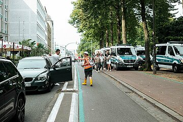 Letzte Generation Ungehorsame Versammlung in Bremen