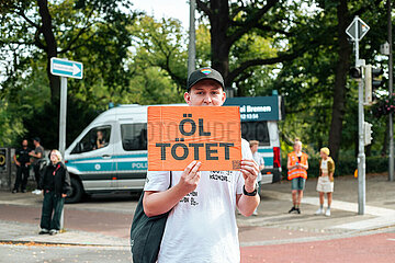 Letzte Generation Ungehorsame Versammlung in Bremen