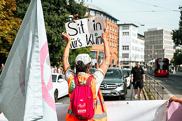 Letzte Generation Ungehorsame Versammlung in Bremen