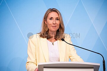 Pressekonferenz der bay. Staatsregierung zum Schulstart