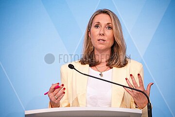 Pressekonferenz der bay. Staatsregierung zum Schulstart