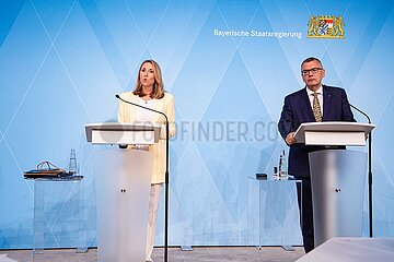 Pressekonferenz der bay. Staatsregierung zum Schulstart