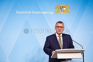 Pressekonferenz der bay. Staatsregierung zum Schulstart