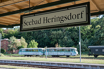 Heringsdorf  Usedom  Ausrangierter Zug der UBB Usedomer Baederbahn am Bahnhof Seebad Heringsdorf