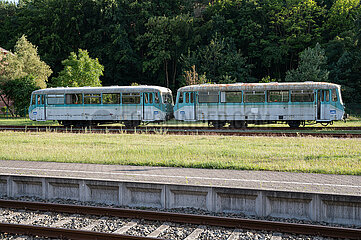 Heringsdorf  Usedom  Ausrangierter Zug der UBB Usedomer Baederbahn am Bahnhof Seebad Heringsdorf