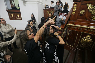 Opposition legislators Protest After the Approval Judicial Reform