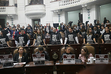 Opposition legislators Protest After the Approval Judicial Reform