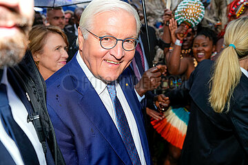 Frank-Walter Steinmeier beim Buergerfest 2024 auf Schloss Bellevue