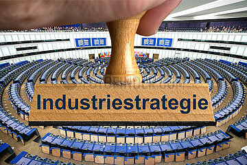 Symbolischer Stempel Industriestrategie