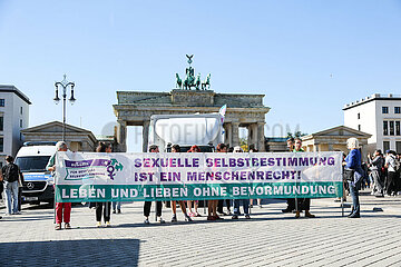 Marsch für das Leben und Gegenprotest in Berlin