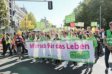 Marsch für das Leben und Gegenprotest in Berlin