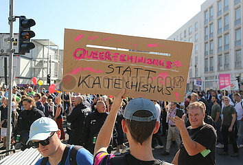 Marsch für das Leben und Gegenprotest in Berlin