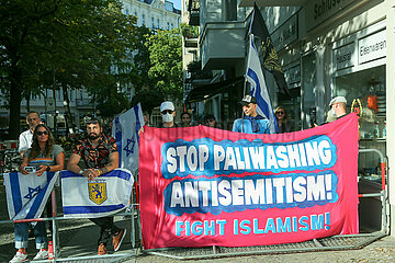 Pro-Palästina Demo und Gegenprotest in Berlin