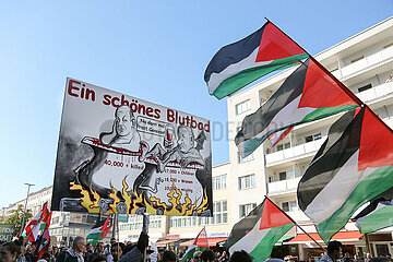 Pro-Palästina Demo und Gegenprotest in Berlin