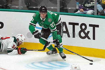 NHL: Dallas Stars v Minnesota Wild