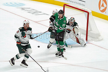 NHL: Dallas Stars v Minnesota Wild