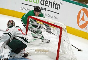 NHL: Dallas Stars v Minnesota Wild