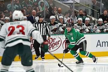 NHL: Dallas Stars v Minnesota Wild