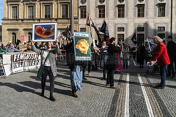 1000 Kreuze Marsch in München