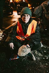 Letzte Generation demonstriert auf der Straße des 17. Juni in Berlin