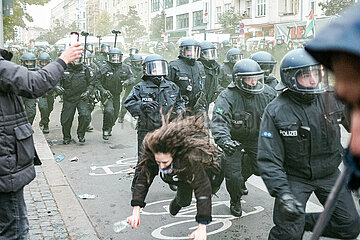 Pro-Palästina-Demo in Berlin nach Ausschreitungen aufgelöst