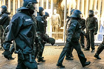 Pro-Palästina-Demo in Berlin nach Ausschreitungen aufgelöst