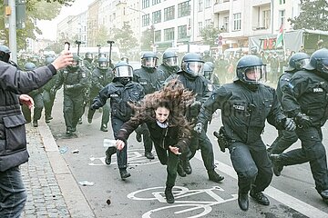 Pro-Palästina-Demo in Berlin nach Ausschreitungen aufgelöst