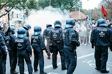 Pro-Palästina-Demo in Berlin nach Ausschreitungen aufgelöst