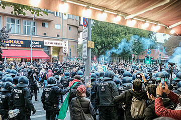 Pro-Palästina-Demo in Berlin nach Ausschreitungen aufgelöst