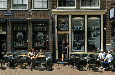 Niederlande  Amsterdam - Coffee Shops im Grachtenguertel