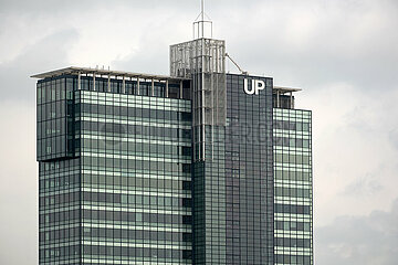 Niederlande  Amsterdam - UP Office Building am frueheren Meeresarm IJ (Stadtzentrum)